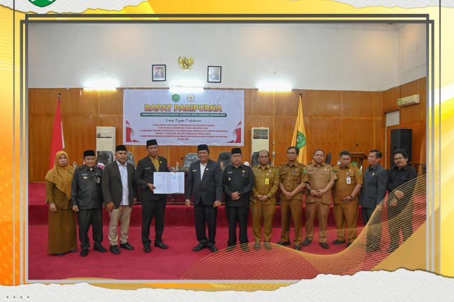 Wali Kota Padang Sidempuan Sampaikan Pengantar Nota R-APBD TA 2023  dan Rancangan Perubahan Perda Nomor 2 Tahun 2016 Tentang Pilkades