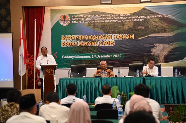 Wali Kota Padang Sidempuan Buka Rapat Pembahasan Naskah RPDAS Batang Gadis