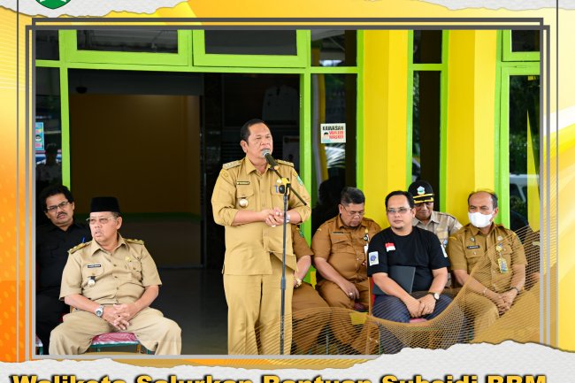 Walikota Salurkan Bantuan Subsidi BBM Kepada Supir Angkutan Kota