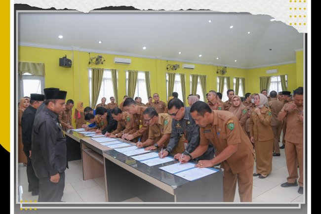 Seluruh Kepala Dinas maupun Kepala Perangkat Daerah, menandatangani dokumen Perjanjian Kinerja di hadapan Wako Irsan