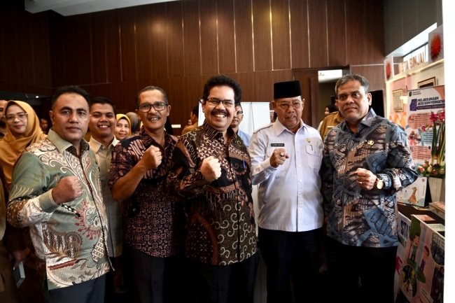 WAWAKO ARWIN SIREGAR HADIRI PENILAIAN KINERJA KABUPATEN/KOTA SE-SUMUT PENURUNAN STUNTING 2022