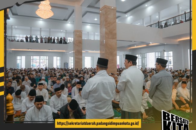 Masjid Agung Al-Abror Kembali Digunakan Untuk Sholat Ied 1444 H Usai Direnovasi