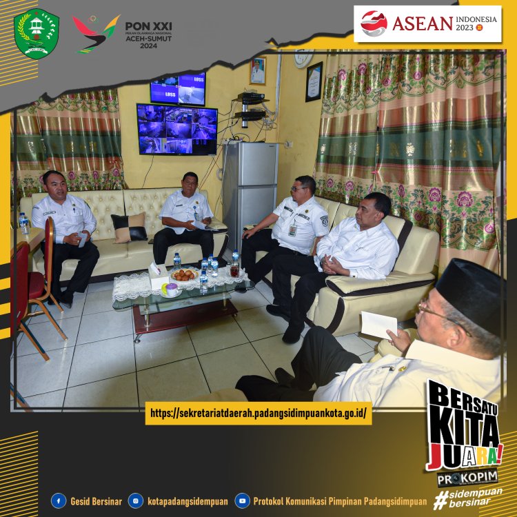 Wakil Walikota Padang Sidempuan Ir. Arwin Siregar, MM meninjau persiapan penilaian Ombudsman RI terkait pelayanan publik