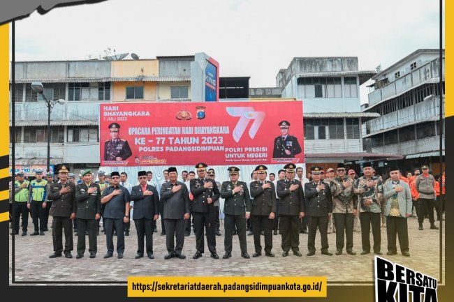 Polres Padangsidimpuan menggelar Upacara Peringatan Hari Ulang Tahun (HUT) Bhayangkara