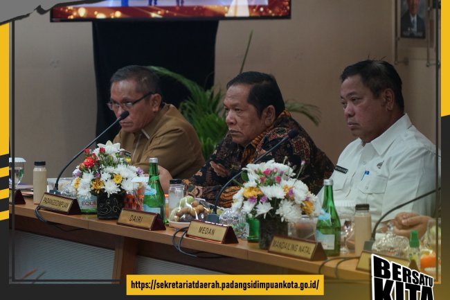 Wali Kota Padangsidimpuan Ikuti RUPS-LB Bank Sumut